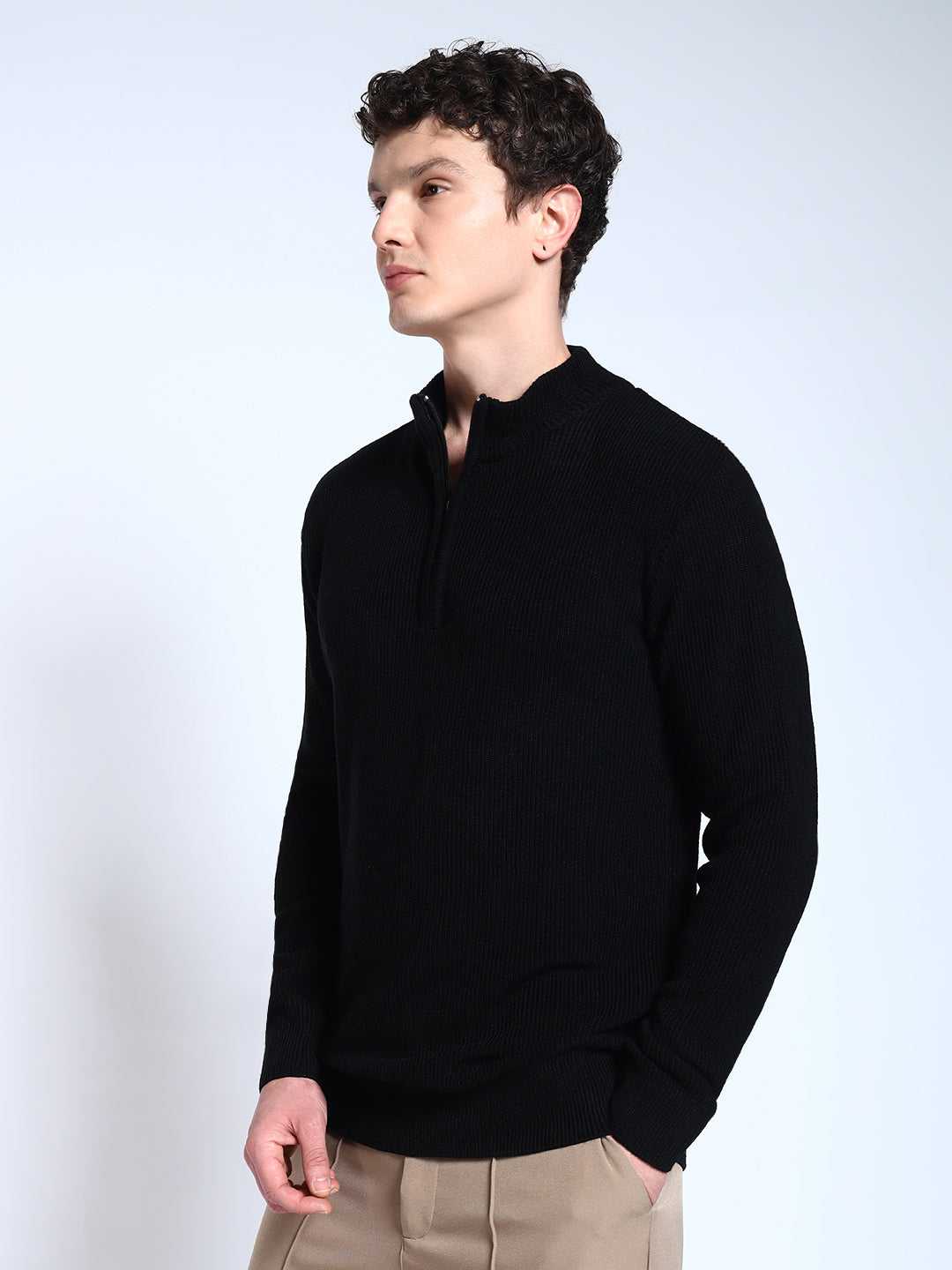Black Solid Ribbed Zip-Top Pullover-Sweater