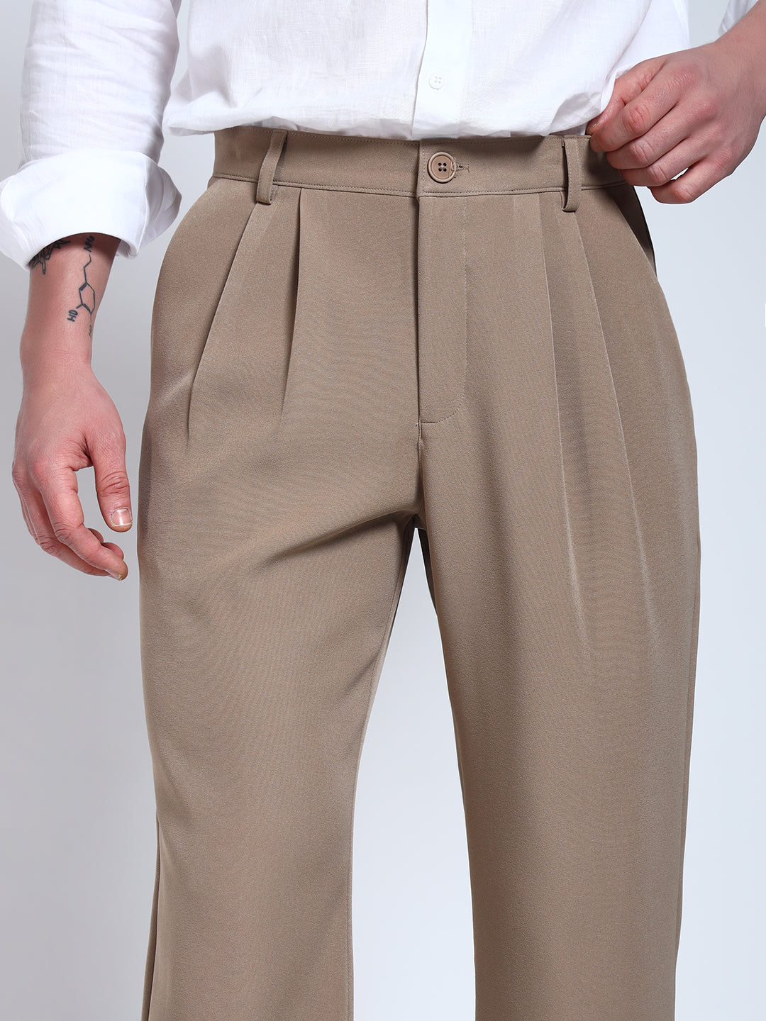 Fawn Solid Pleated Korean Pants