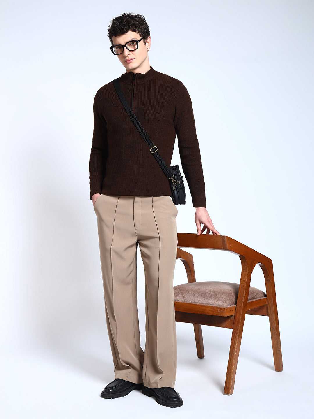 Brown Solid Ribbed Zip-Top Pullover-Sweater
