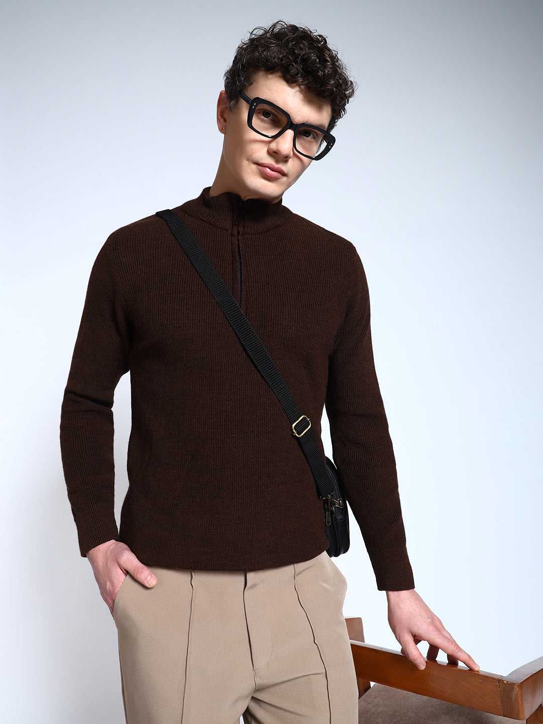 Brown Solid Ribbed Zip-Top Pullover-Sweater