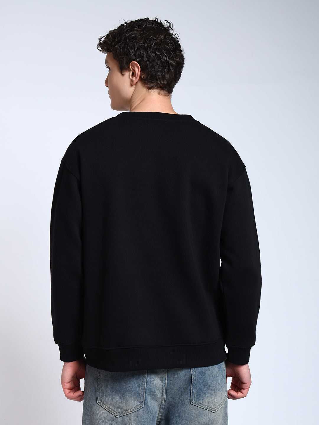 Black Solid Regular Fit Sweatshirt