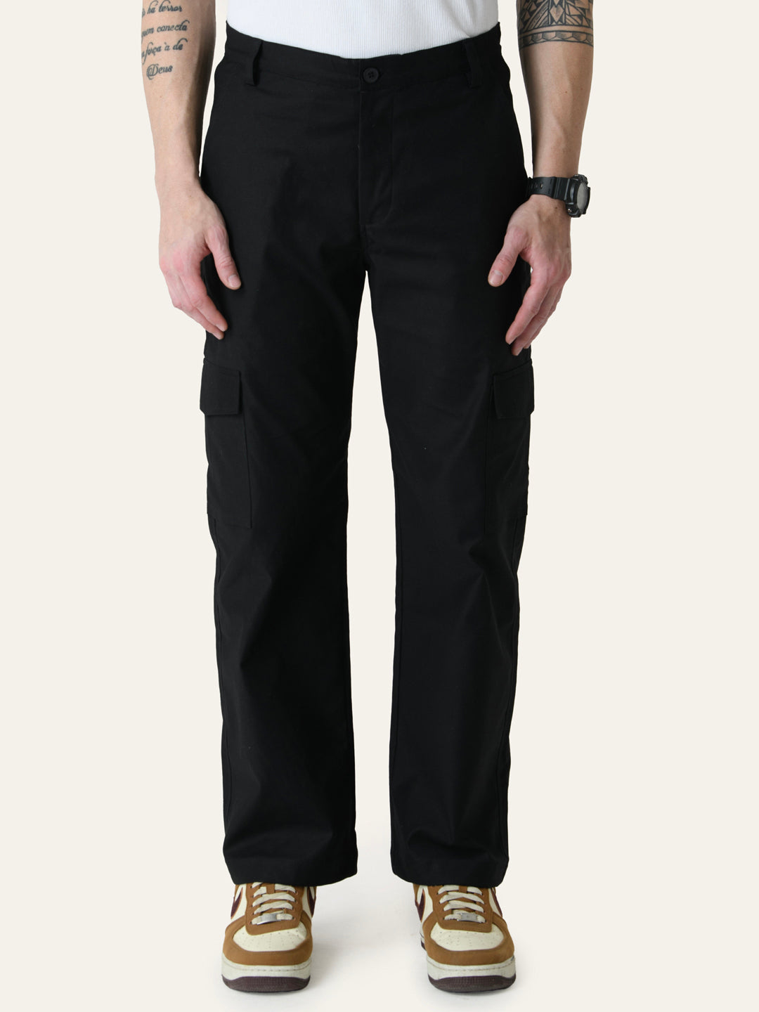Black Solid Cargo Pants