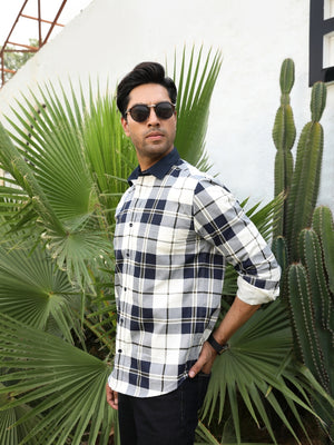 Contrast collar cotton navy blue checks shirt