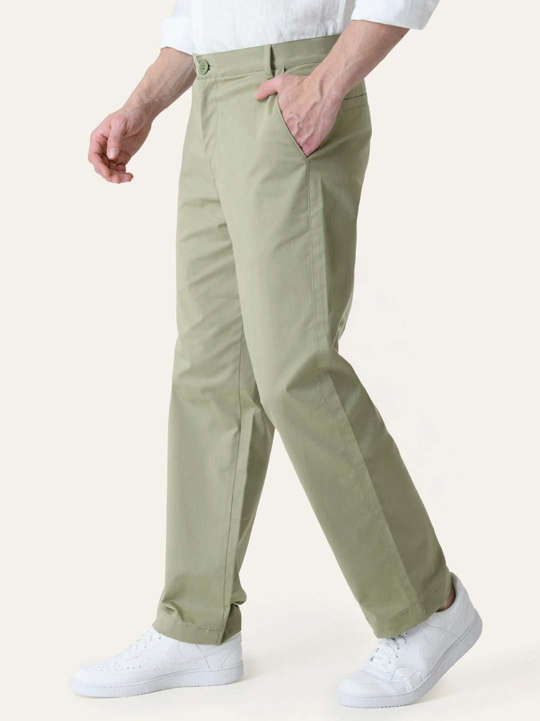 Pista Green Solid Slim Fit Chinos