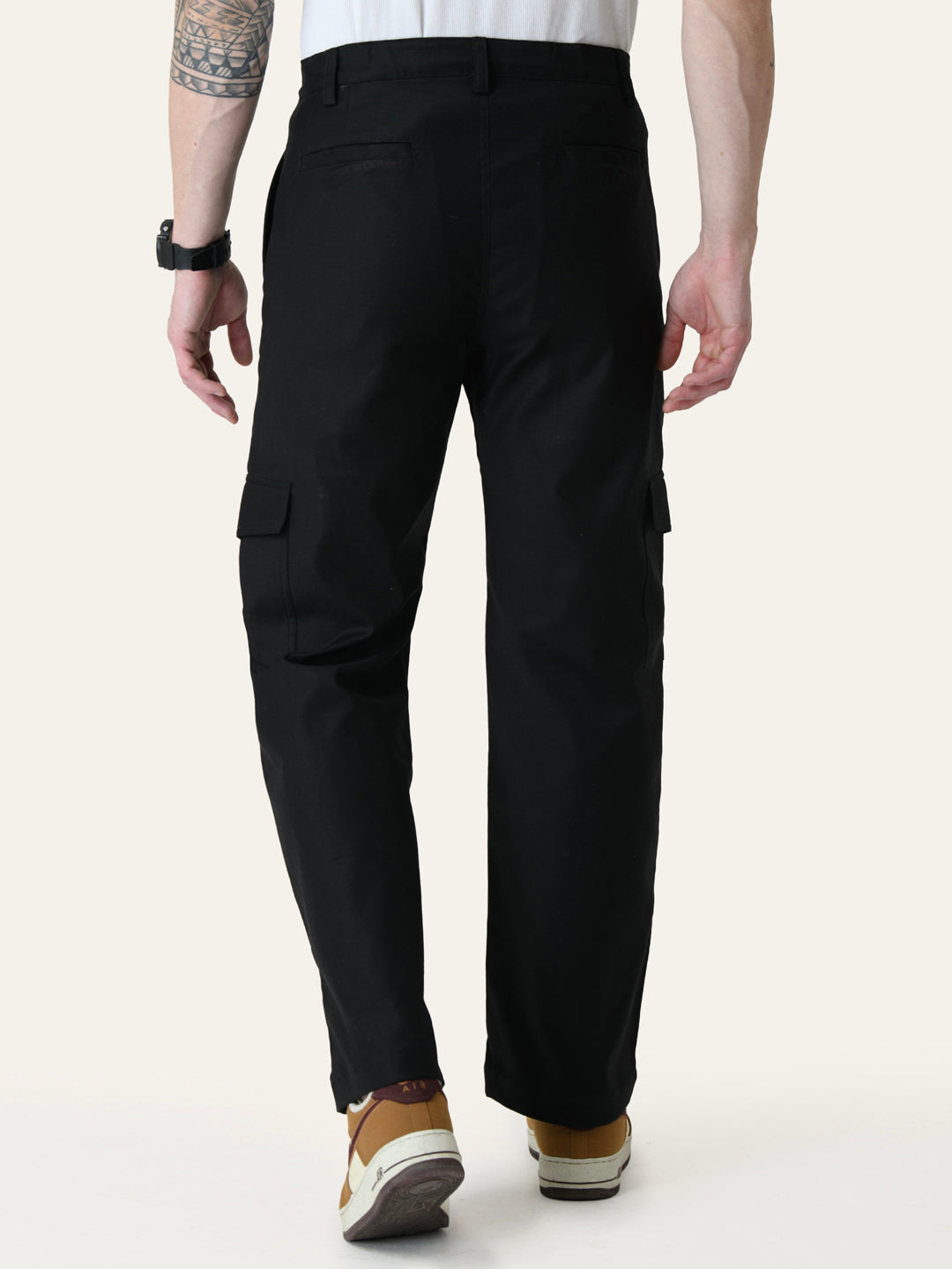 Black Solid Cargo Pants