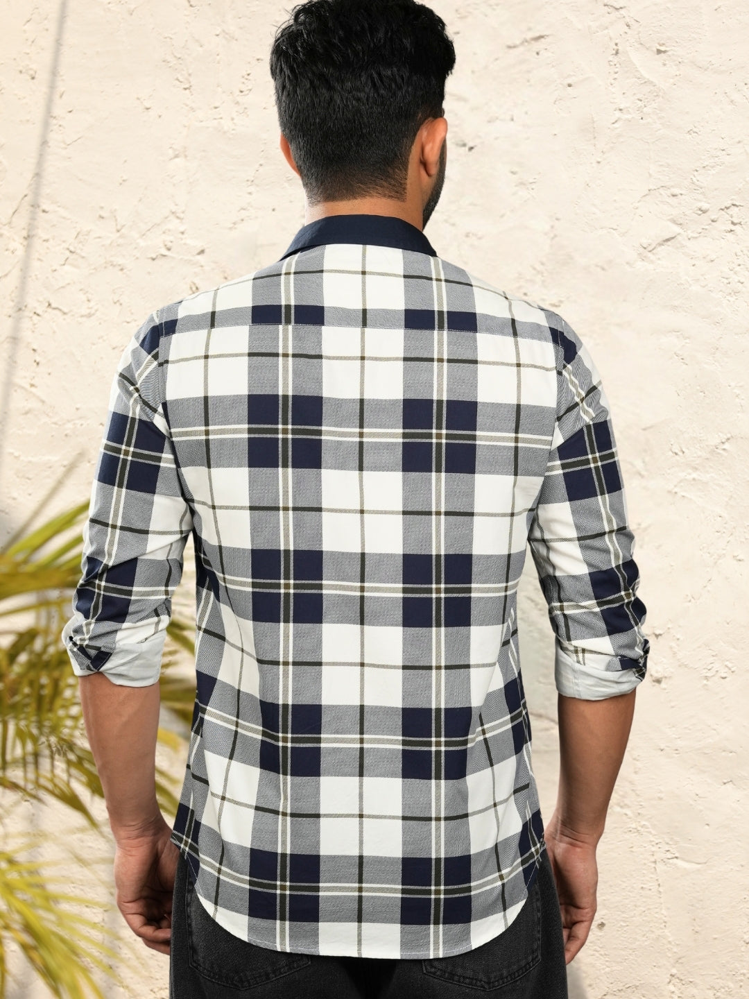 Contrast collar cotton navy blue checks shirt