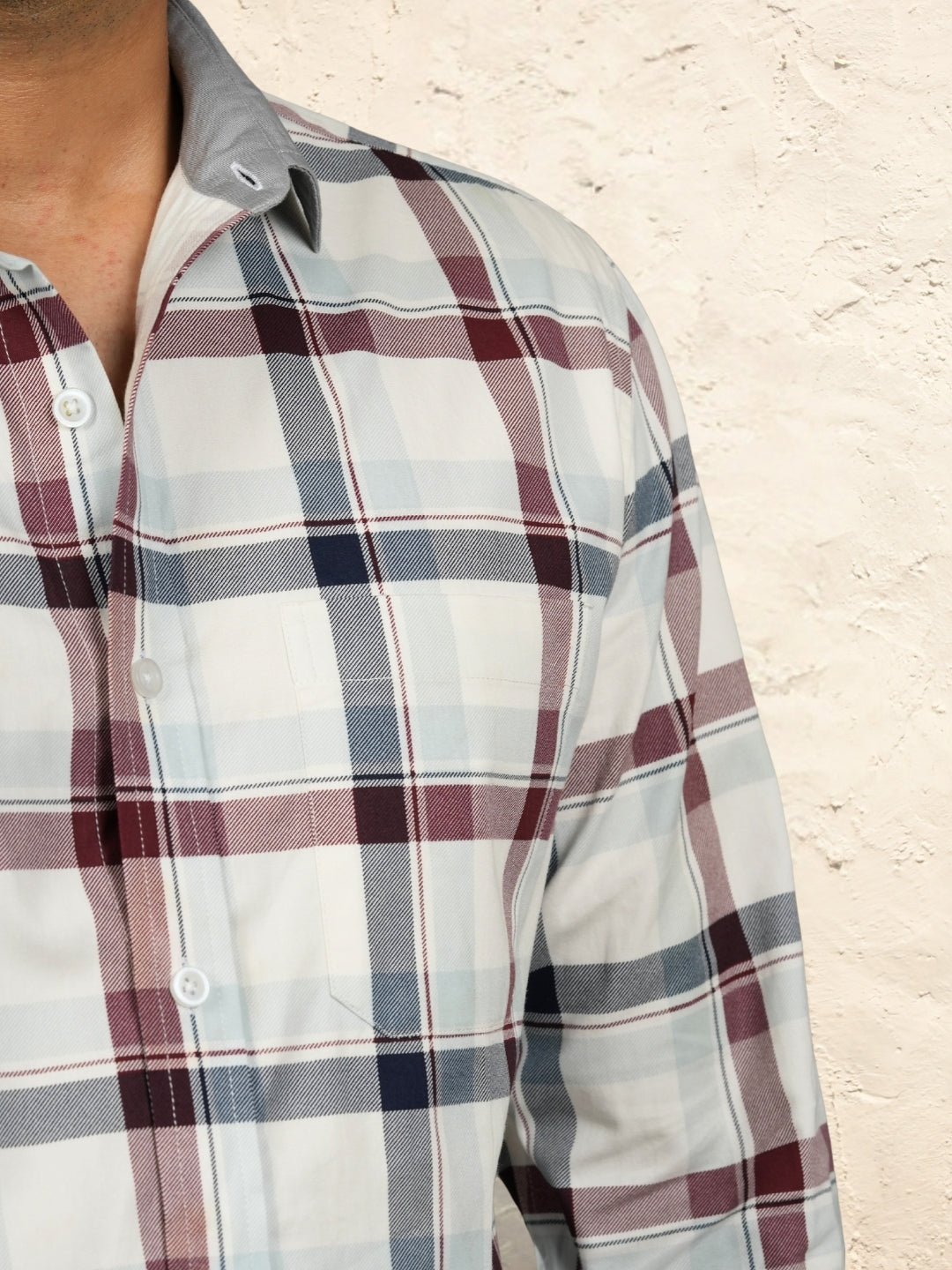 Contrast collar cotton blue & red checks shirt