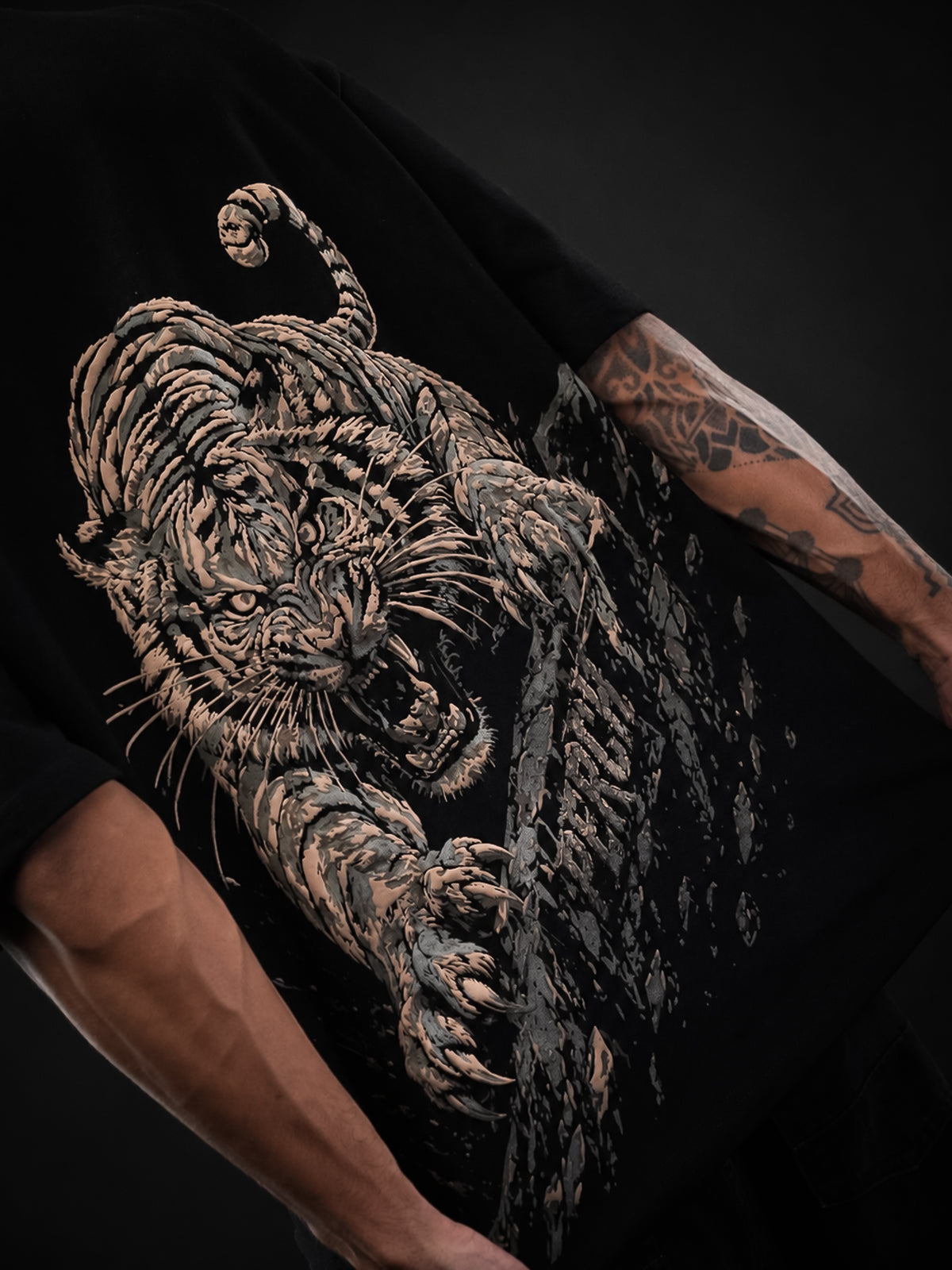 Black Lion Print Oversized Tshirt