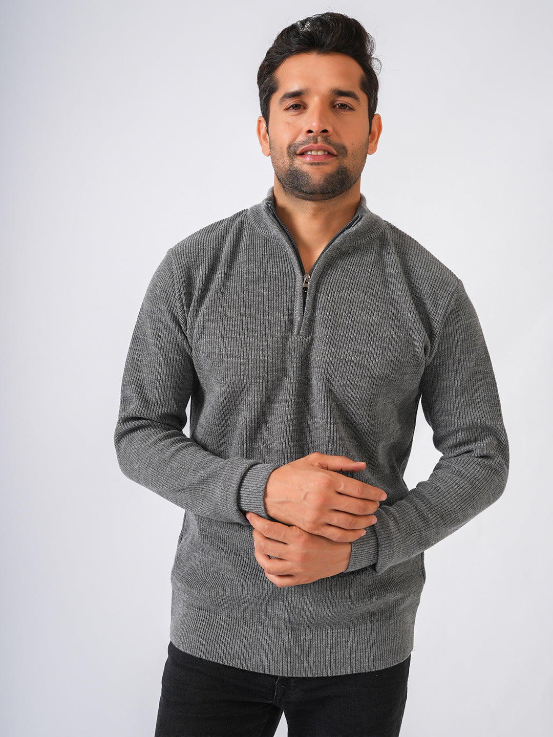 Grey Solid Ribbed Zip-Top Pullover-Sweater