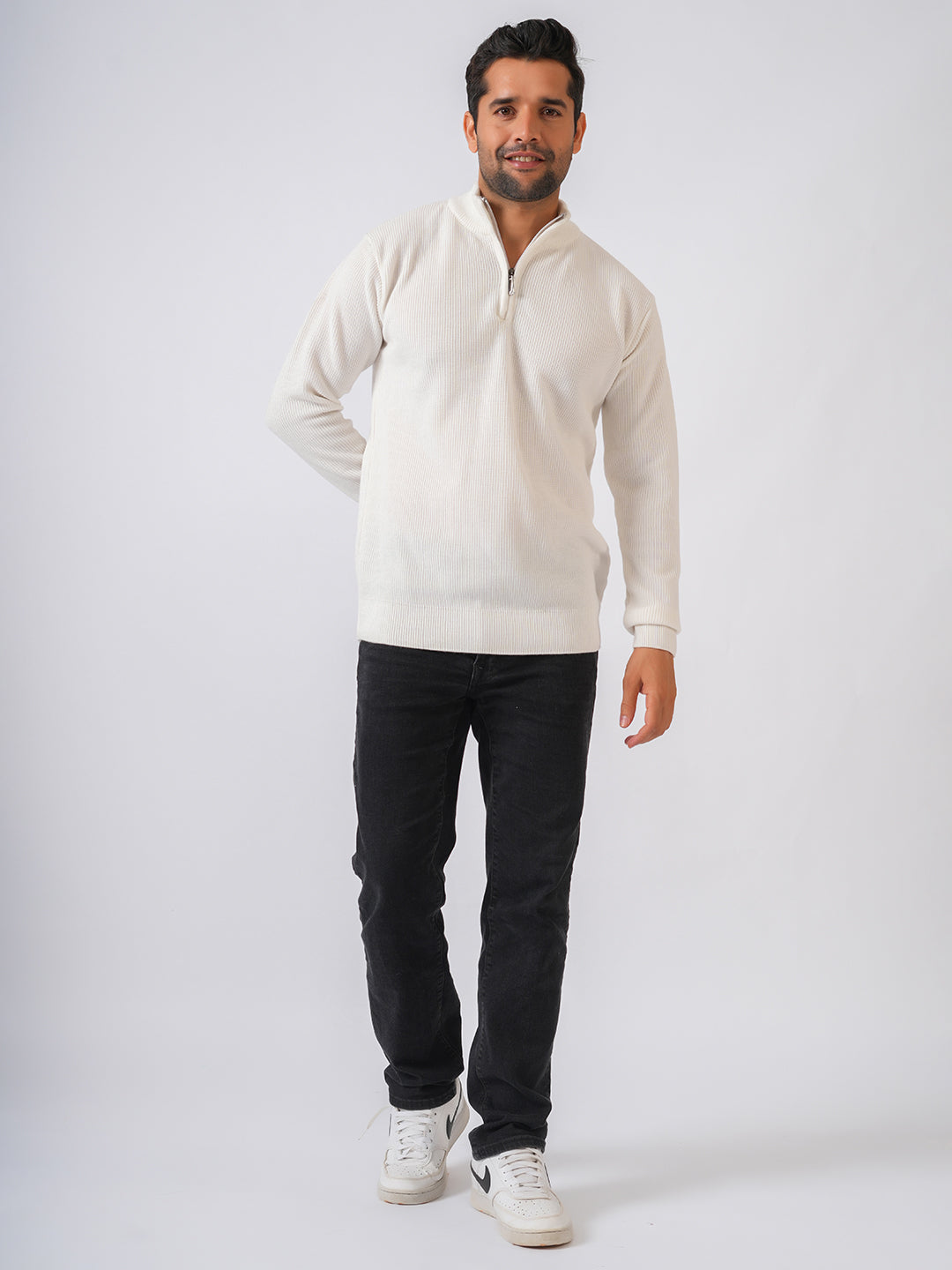 White Solid Ribbed Zip-Top Pullover-Sweater