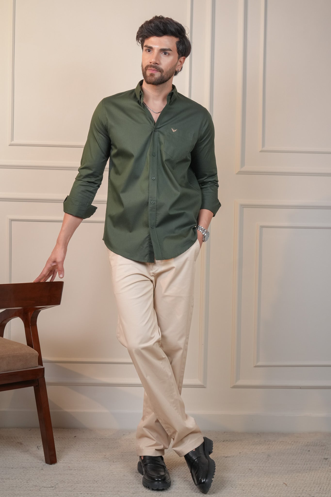 English Green Solid Cotton Twill  Slim Fit Shirt