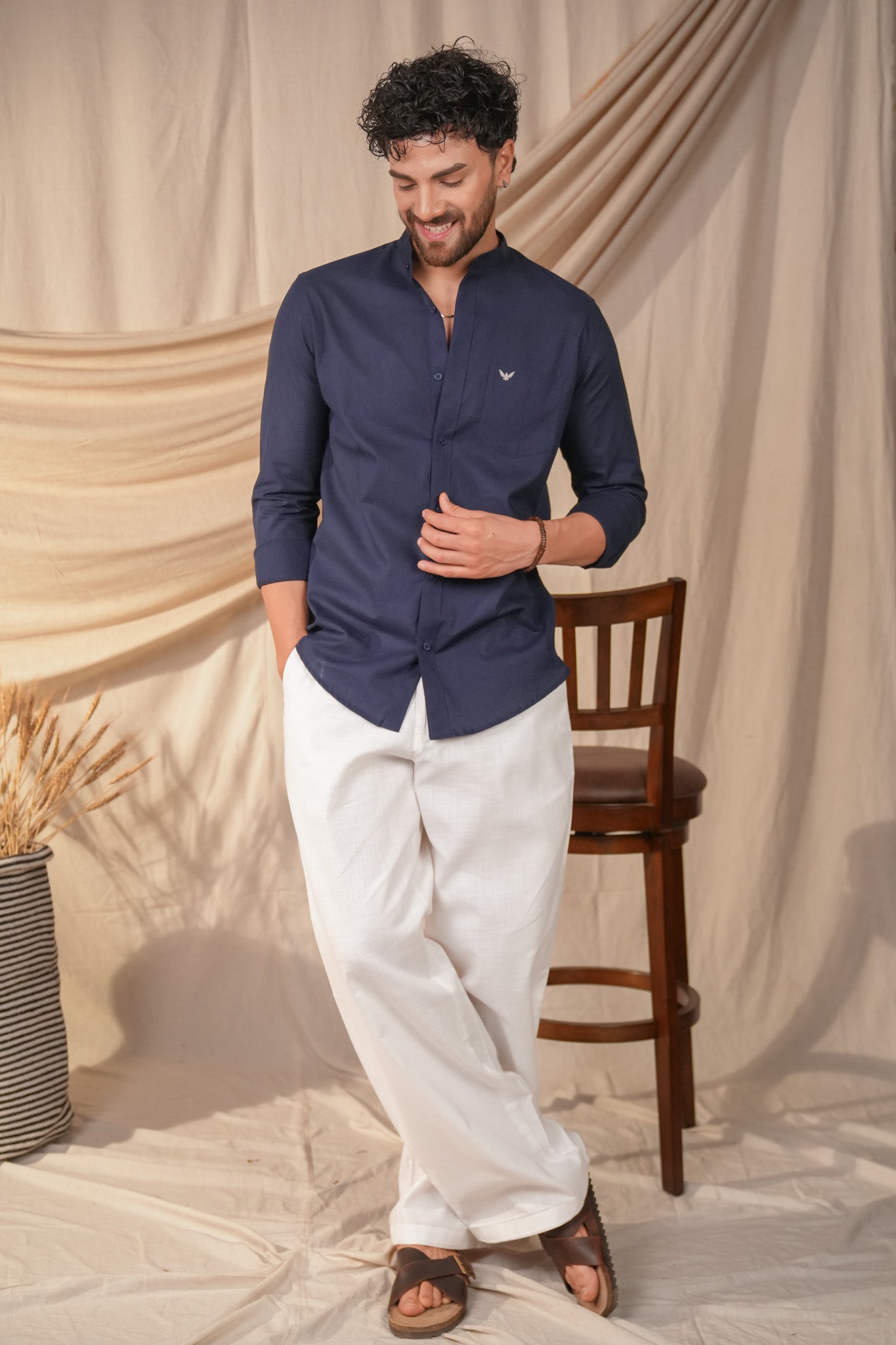 Navy blue Solid Pre-Washed Linen Cotton Slim Fit Shirt