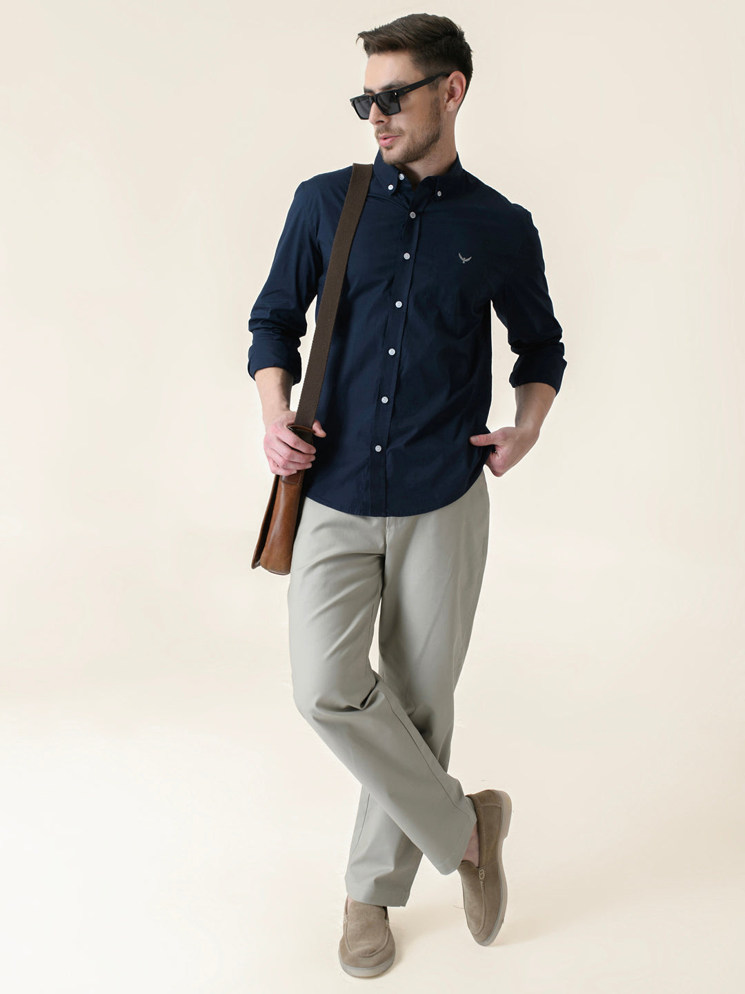 Navy Blue Solid Slim Fit Cotton Shirt